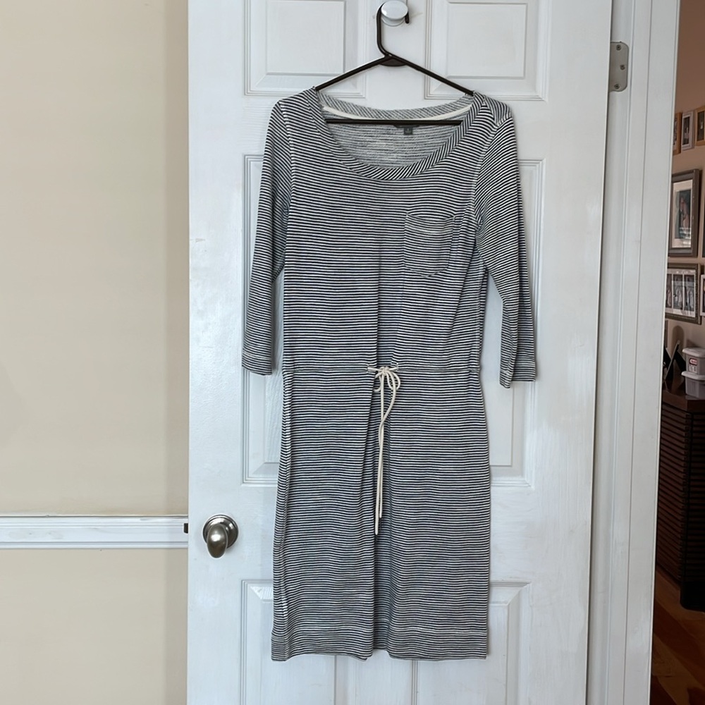 Women's LL Bean Dress Navy Stripe - Picture 4 of 4